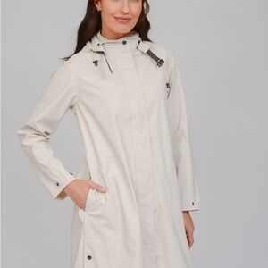 Ilse Jacobsen Cream Hooded brand new Rain Jacket